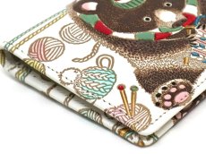 画像4: 完売【Xmas柄/限定Item】編むくま 両面文庫革のパスカードホルダー［t］ (4)