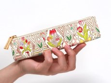 画像4: チューリップの花束 三角マチのペンケース (4)