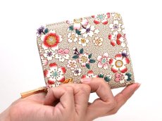 画像5: 【季節限定柄】五色桜 二つ折りファスナーミニ財布［t］ (5)