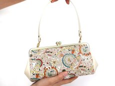 画像4: 完売【限定アイテム】かくれんぼ猫 がま口ハンドルクラッチ (4)