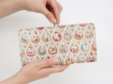 画像4: 完売【予約限定】花と猫＜ローズ＞ がま口長財布［t］ (4)