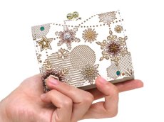 画像5: 【予約限定柄】スノーオーナメント＜ブロンズ＞ 三つ折りミニ財布（金唐柄）［t］ (5)