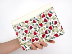 画像4: 完売【予約限定】いちご B6ノートカバー［t］ (4)