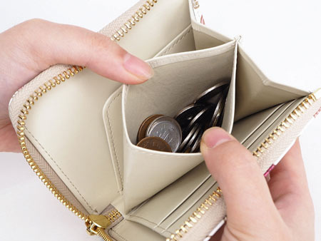 L字ファスナーの小さなお財布